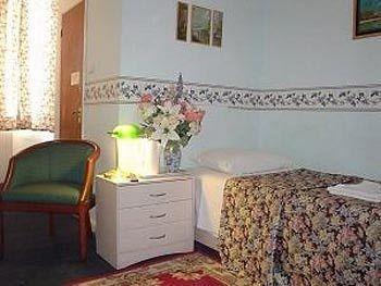Regency Court Hotel Лондон Экстерьер фото