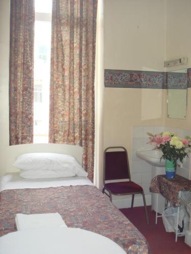 Regency Court Hotel Лондон Номер фото