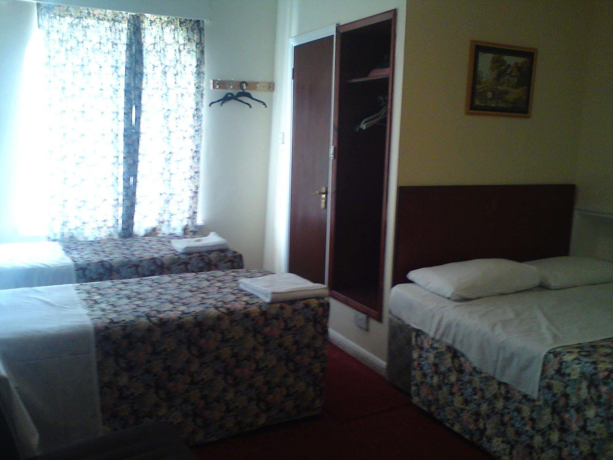 Regency Court Hotel Лондон Экстерьер фото